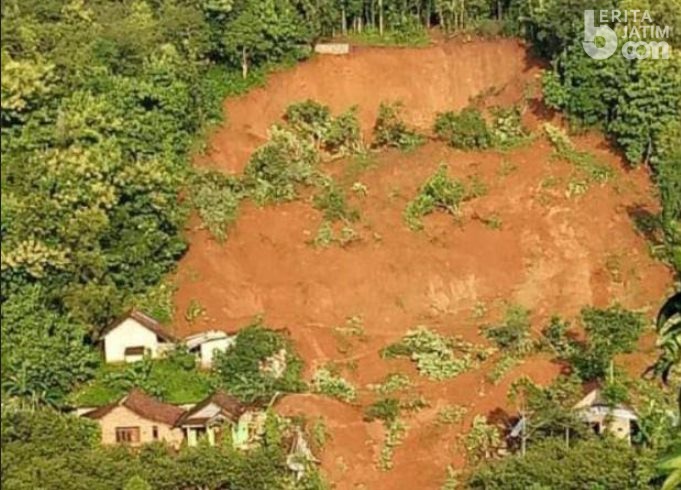 Update Longsor Nganjuk, BPBD Jatim: 16 Korban Hilang, 2 Meninggal, 2 Selamat dan 14 Luka Ringan