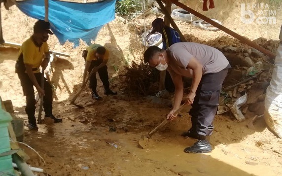 Longsor Timpa Rumah Warga di Ngrayun Ponorogo