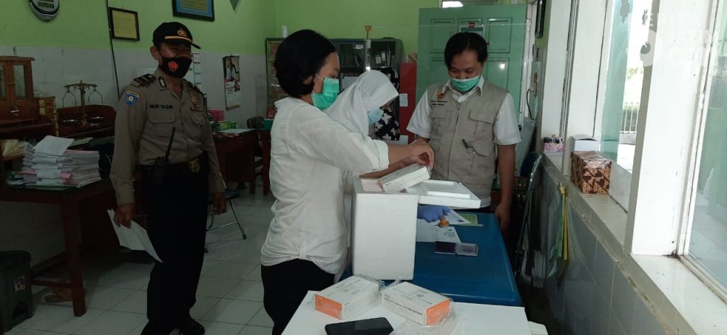 Lima Faskes di Kota Kediri Gelar Vaksinasi Sinovac untuk Nakes