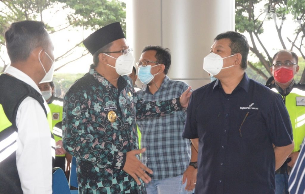 Bupati Sidoarjo Siapkan 1.300 Vaksin Bagi Frontliner Bandara Internasional Juanda
