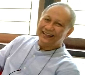 Memindahkan Pusat Pemerintahan, Memindahkan Mikrokosmos