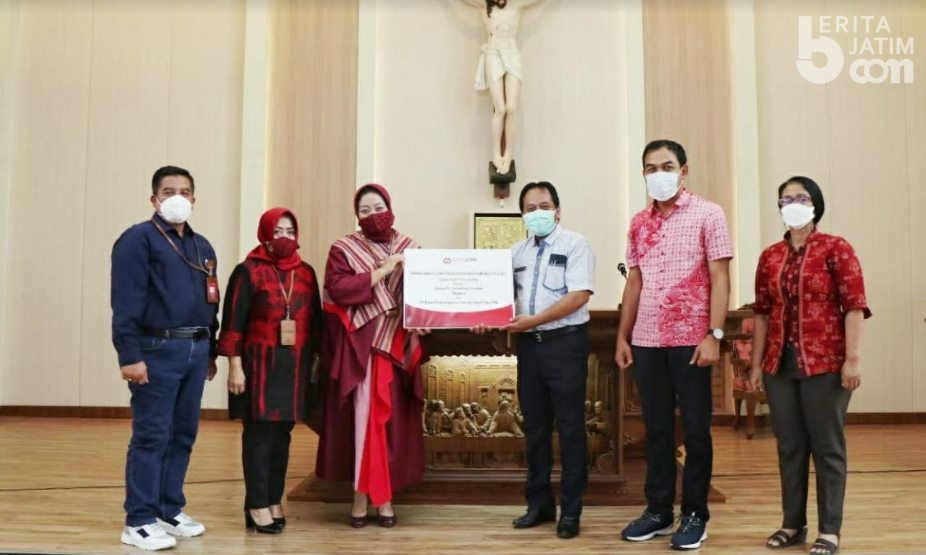 Bank Jatim Berikan CSR ke Gereja di Caruban Madiun