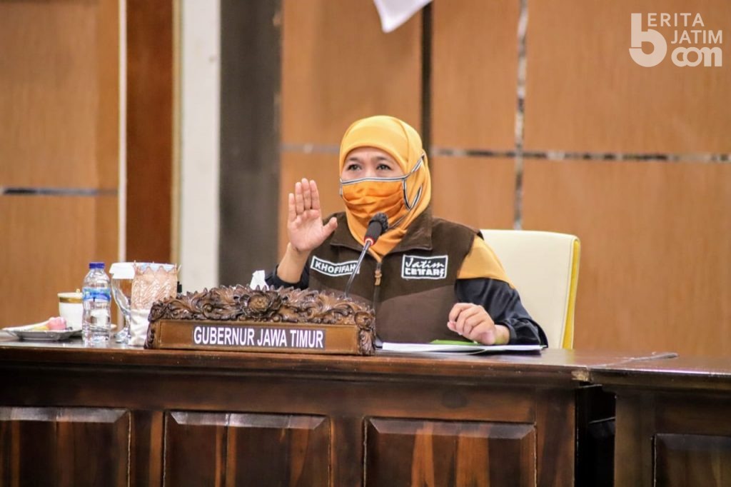 Khofifah Apresiasi Kementerian BUMN Gelar Vaksinasi Massal di Surabaya
