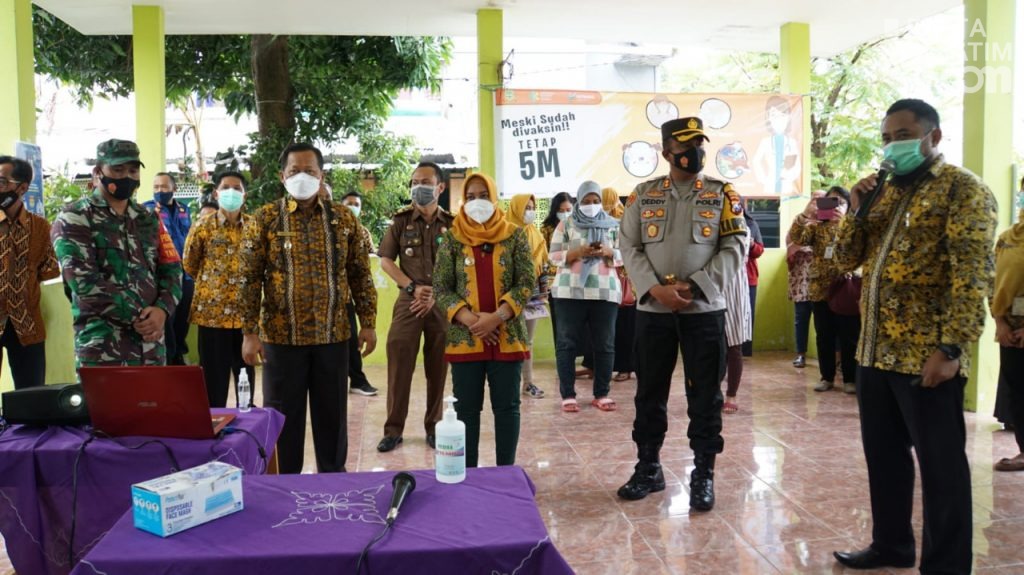 Terbanyak Terpapar Covid-19, Wali Kota Mojokerto Evaluasi PPKM Mikro di Kelurahan Wates