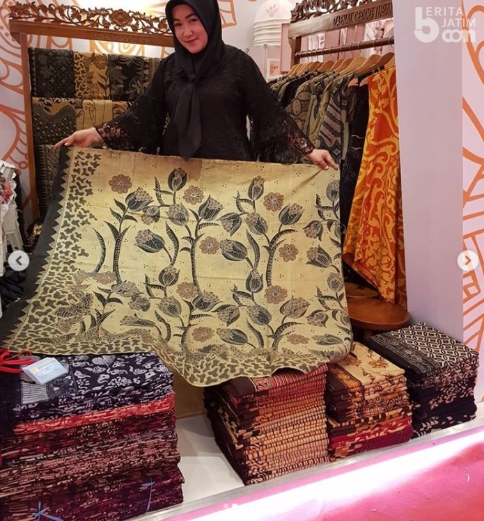 Kedepankan Sociopreneur, Pembatik Binaan Pertamina Ini Pertahankan Cara Tradisional Agar Serap Banyak Pekerja
