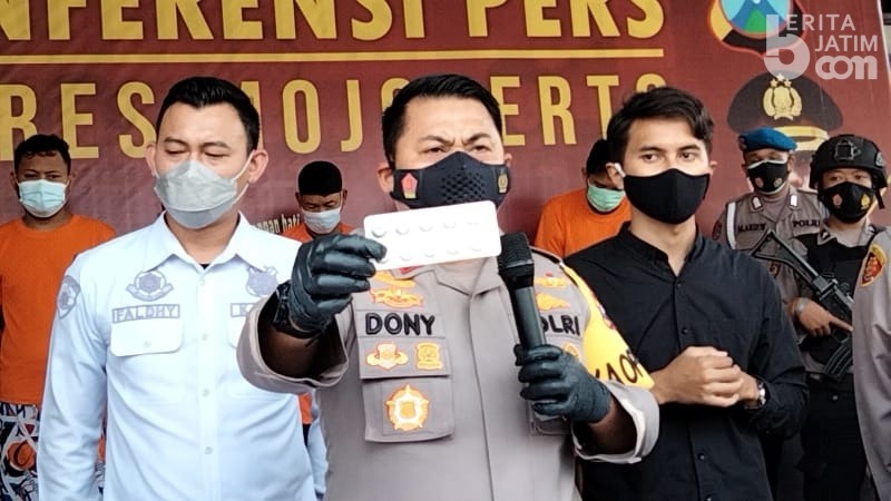 Sebelum Beli, Tersangka Aborsi di Mojokerto Diberikan Tata Cara Minum Obat Penggugur Kandungan