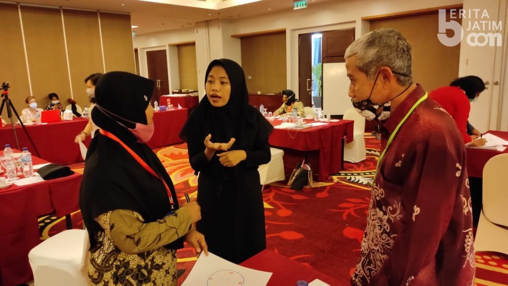 Penyandang Disabilitas Wanita Kediri Dicetak Jadi Pengusaha Mandiri