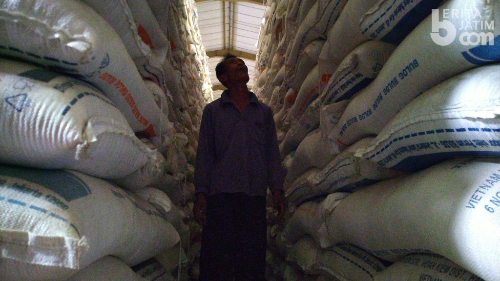 Bulog Banyuwangi Masih Simpan 3000 Ton Beras Impor Vietnam