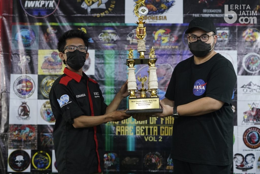 Mas Bup Hadiri Kontes Ikan Betta di Pare Kediri