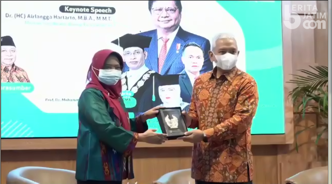 Menko Airlangga Hartarto Sebut UMKM sebagai Pengungkit Pertumbuhan Ekonomi Indonesia