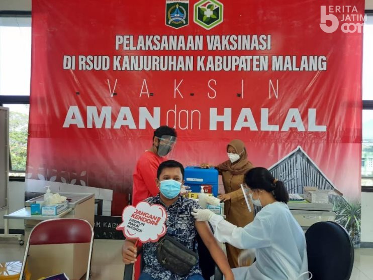 Jurnalis di Kabupaten Malang Jalani Vaksinasi Tahap Pertama
