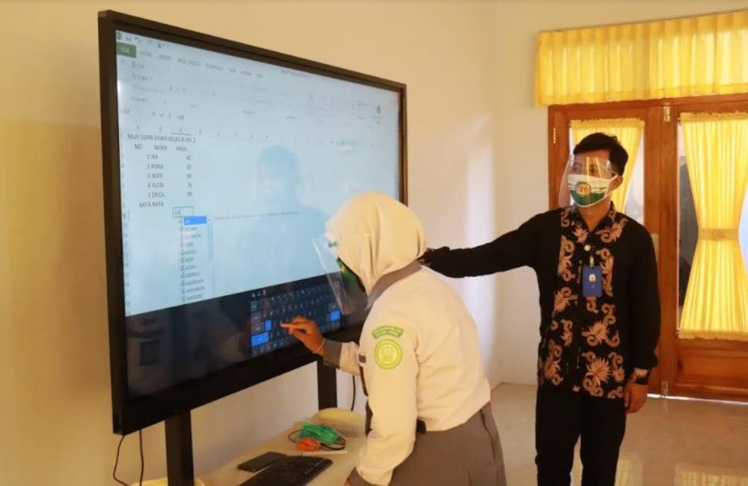 DPRD Jember: Tuntaskan Vaksinasi Guru, Baru Tatap Muka Sekolah