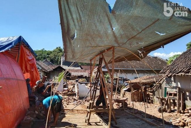Minim Tenaga, Pemulihan Pasca Gempa di Malang Berjalan Lambat