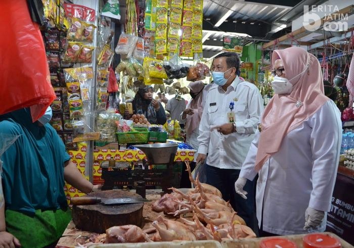 Hari Kesembilan Bulan Ramadan, Harga Daging di Gresik Naik, Ayam Potong Turun