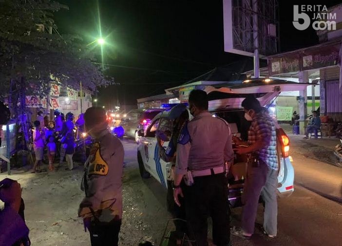 Tim Jokotole Polres Sumenep Gerebek Toko Jual Puluhan Botol Miras