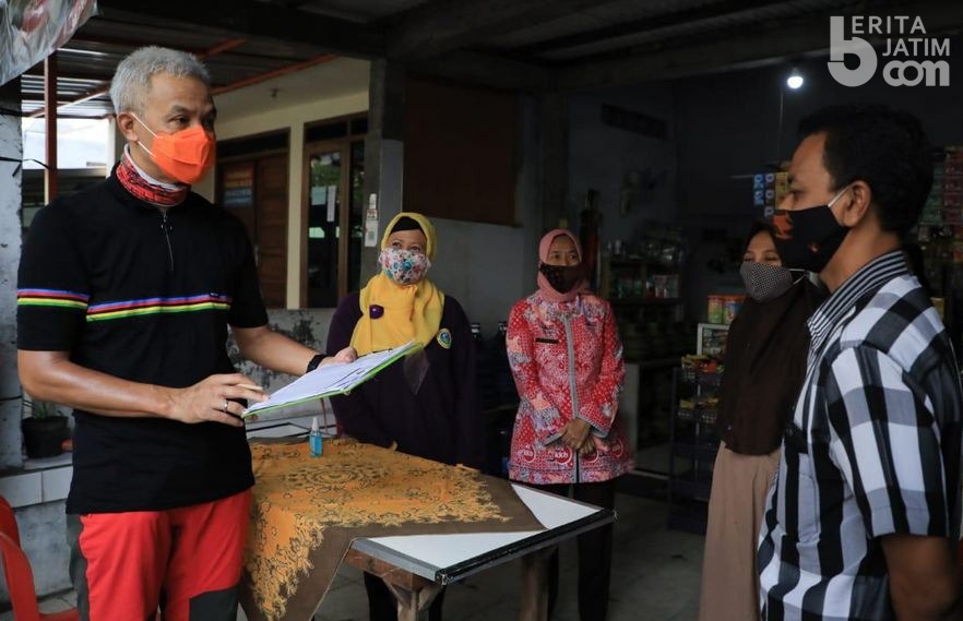 Didatangi Ganjar Pranowo, 2 Keluarga Ini Terlihat Grogi