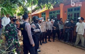 Massa Kepung Rumah Perempuan yang Diduga Pelaku Pembunuhan Sadis Bocah 4 Tahun