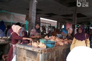 Awal Ramadan, Harga Daging Ayam di Sumenep Meroket