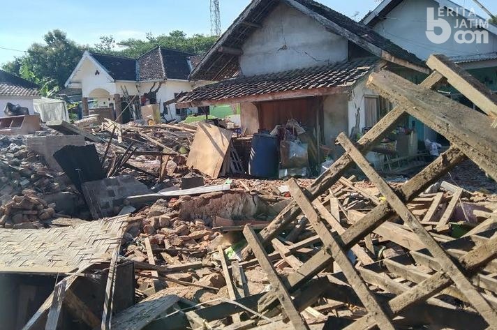 Material Bangunan Sangat Dibutuhkan Korban Gempa di Malang