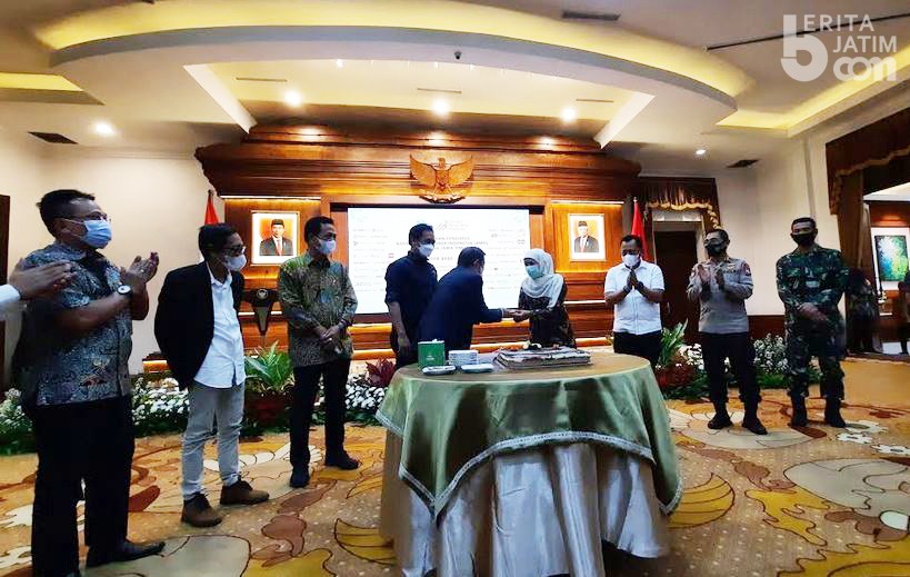 Pimred beritajatim.com Dapat Kejutan dari Gubernur Khofifah, Ada Apa?