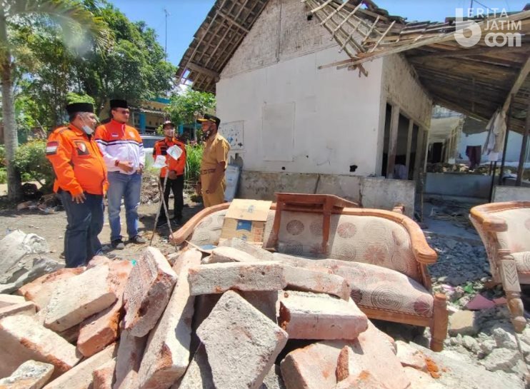 Ketua DPW PKS Jatim Takziyah ke Rumah Korban Meninggal Gempa Malang
