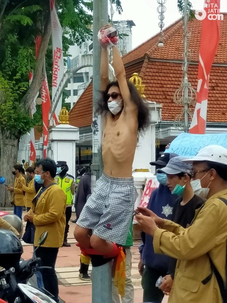Mahasiswa-Dosen STKW Tuntut Pertanggungjawaban Kadisbudpar Jatim