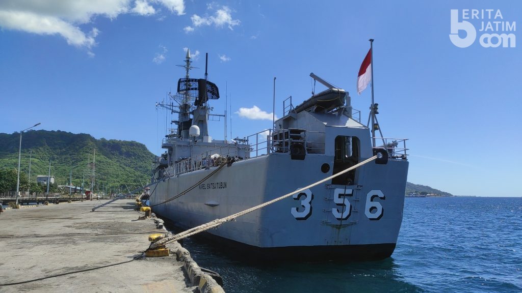 Cari KRI Nangggala, Lima KRI Merapat di Banyuwangi
