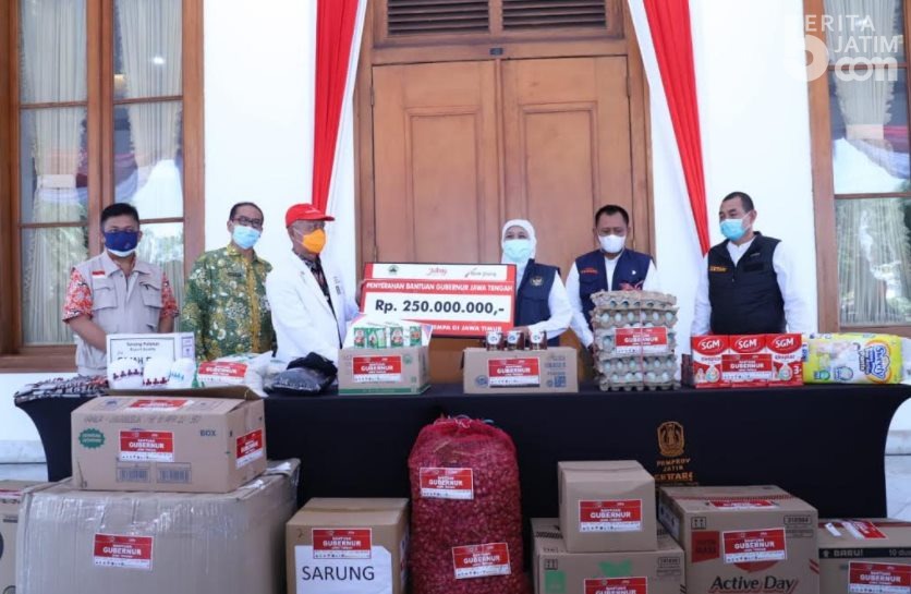 Terima Bantuan dari Jateng, Gubernur Khofifah: Terima Kasih Pak Ganjar Pranowo