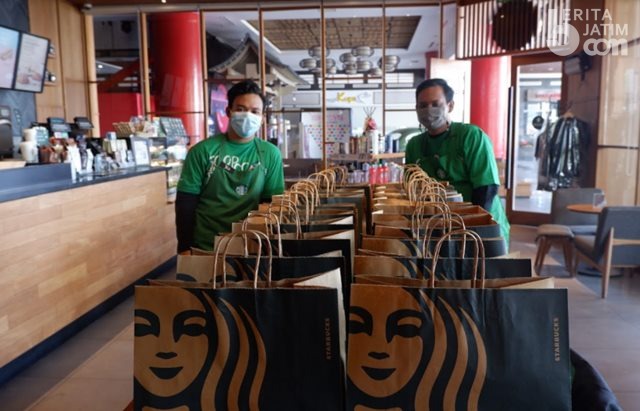 Starbucks Rayakan Bulan Kebaikan Karyawan dan Pelanggan