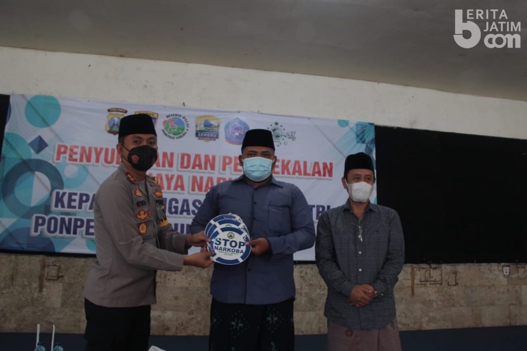 Polres Kediri Kota Beri Penyuluhan Bahaya Narkoba di Lingkungan Pesantren