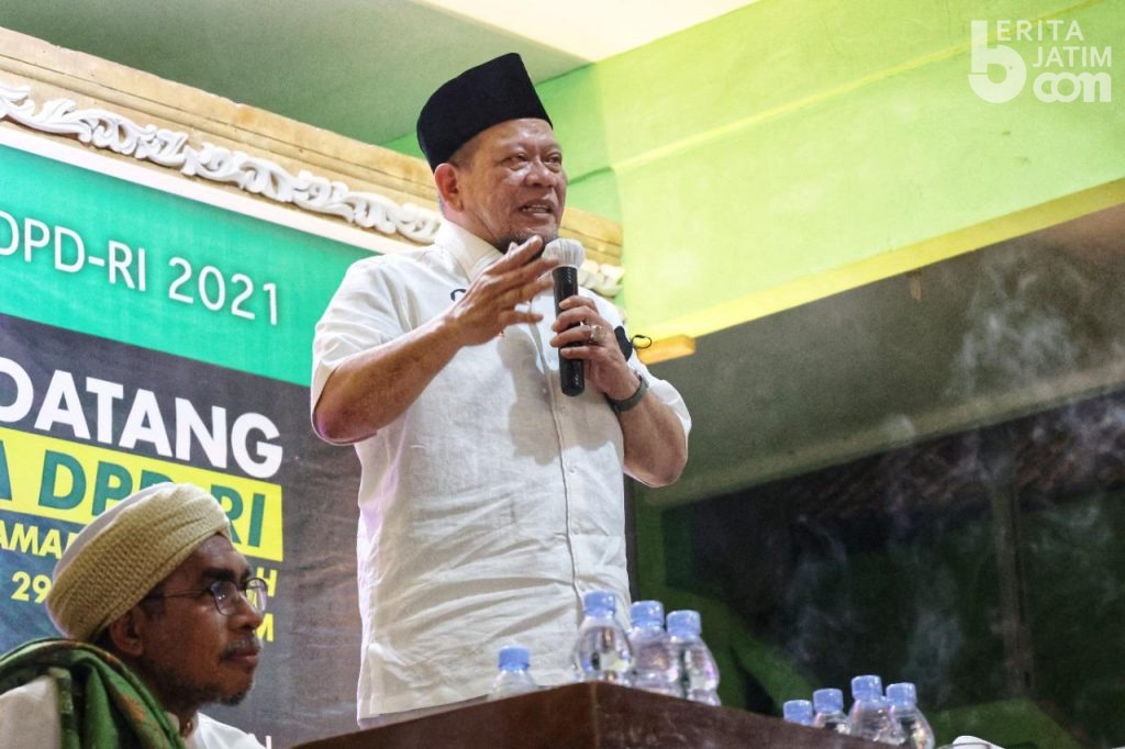 Safari Ramadhan ke Ponpes Al Husainy Banten, Ketua DPD RI Minta Didoakan Agar Selalu Amanah