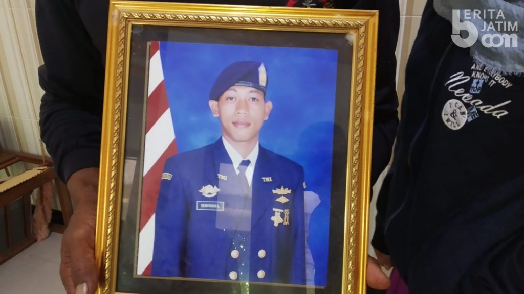 Awak KRI Nanggala 402 Asal Jombang Beli Batu Nisan Sebelum Berangkat Latihan Perang