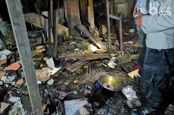 Petasan Meledak di Jombang; Anak Tewas, Ibu Alami Luka Bakar