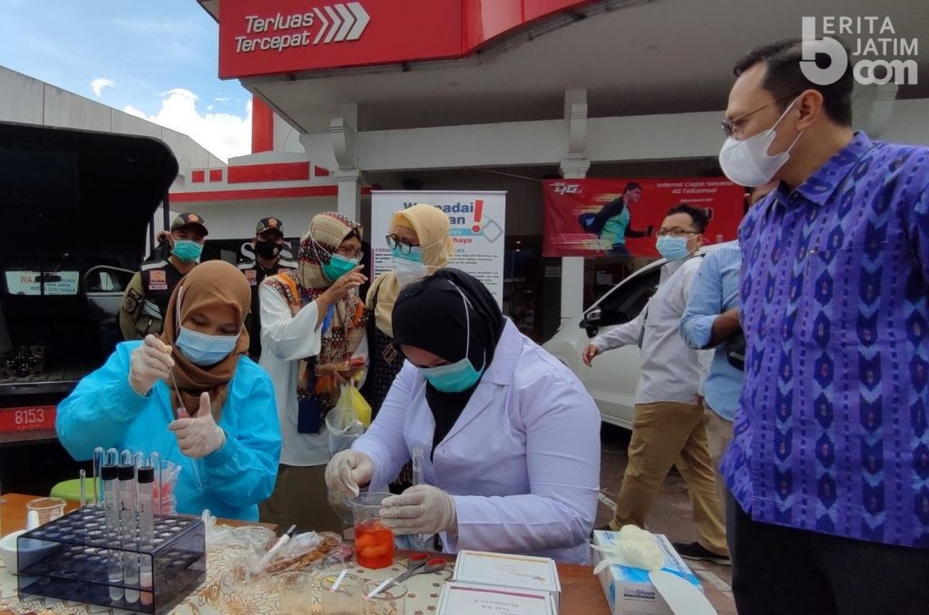 Pemkot Kediri Periksa Kandungan Takjil di Pinggir Jalan