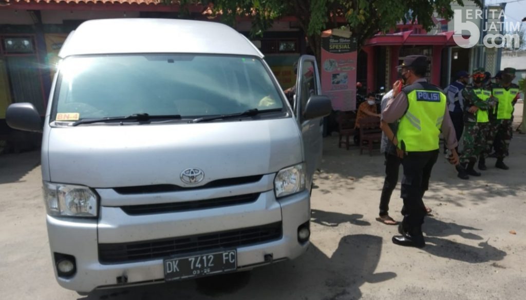 Terjaring Penyekatan di Tuban, Sopir Travel Gelap asal Malang Dibawa ke Karantina