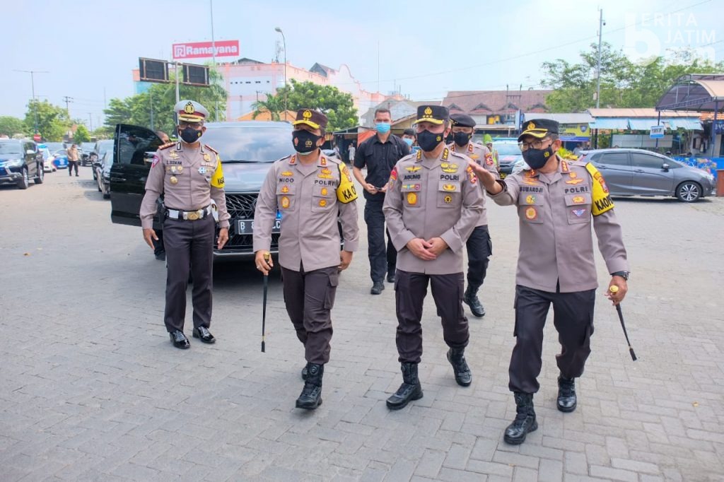 Irwasum Polri Tinjau Pos Pam Terminal Bungurasih