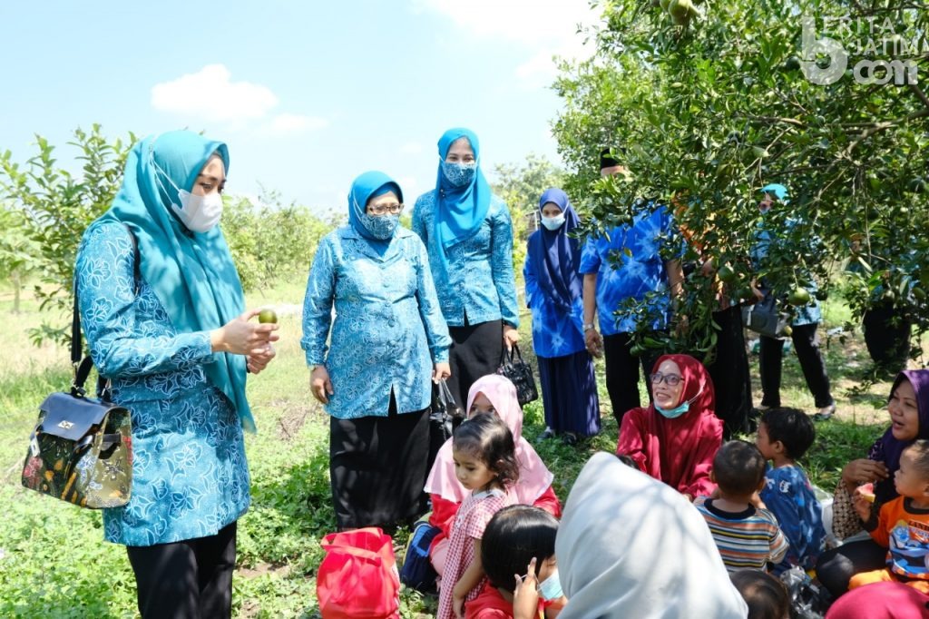 Neng Sasa Yakin Sambibulu Juara Lomba Desa Se-Jatim