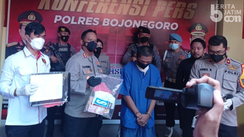 Ancam Sebar Foto Pribadi dan Peras Pelanggan, Tukang Servis Elektronik Dibui
