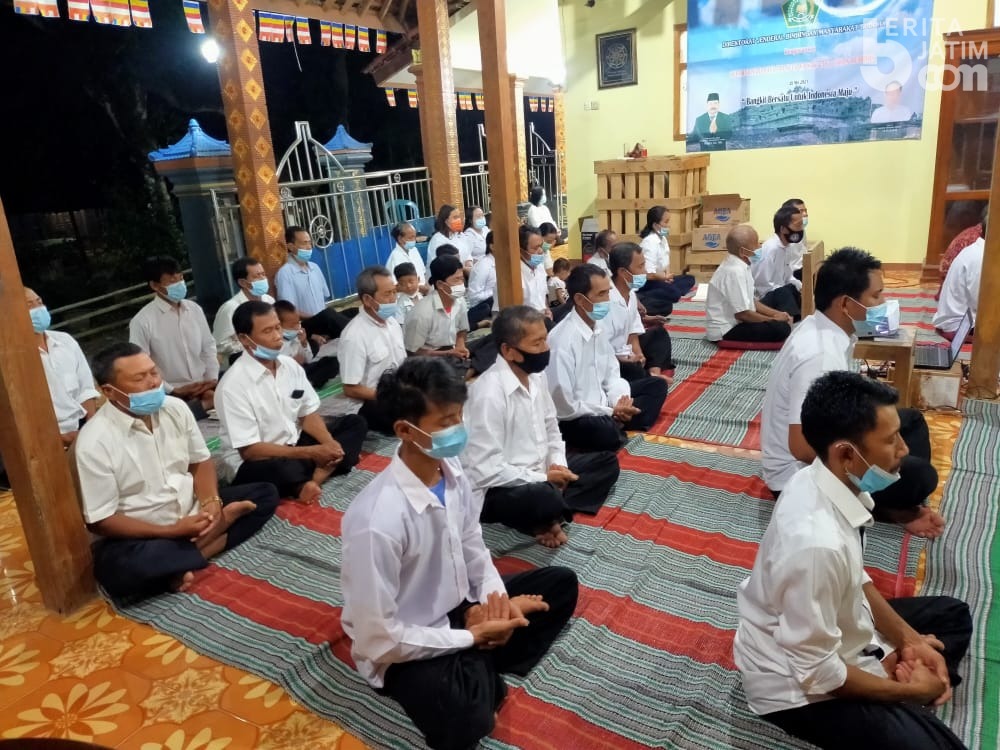Polisi dan TNI Amankan Perayaan Waisak di Wihara Dharma Dwipa