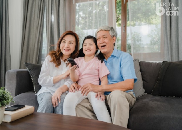Sambut Hari Lansia Nasional, Ini 5 Aktivitas Seru Bareng Kakek dan Nenek Tercinta