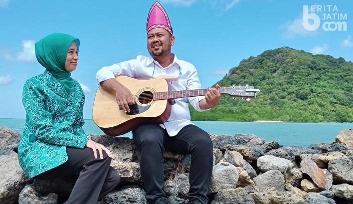 Pulau Selayar Bawean Tak Kalah dengan Pulau Merah Banyuwangi