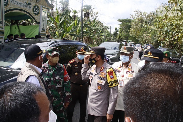 Tolak Swab di Perbatasan Sumenep-Pamekasan, Kendaraan Diminta Putar Balik