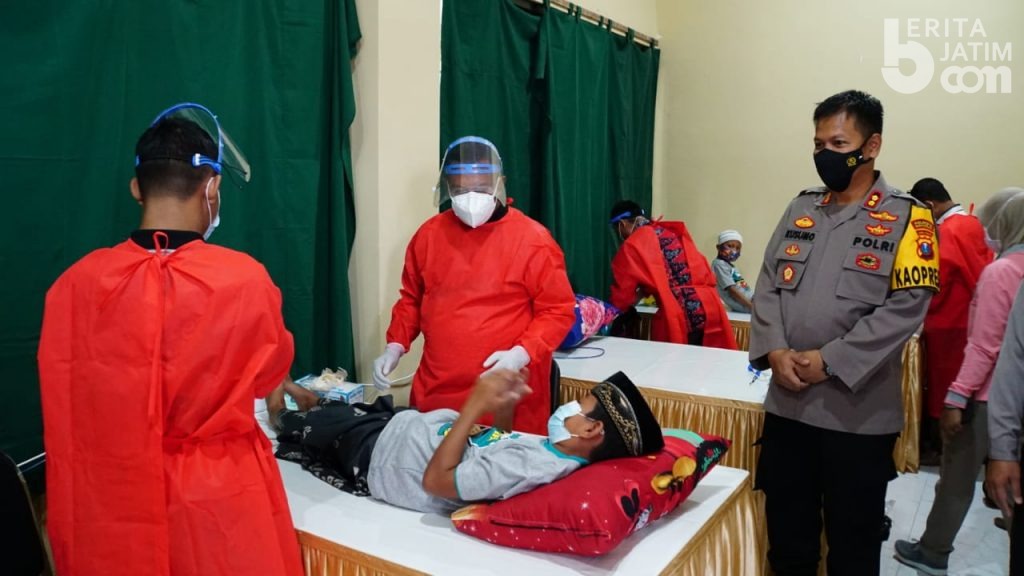 Peringati Hari Bhayangkara, Polresta Sidoarjo Gelar Khitan Massal