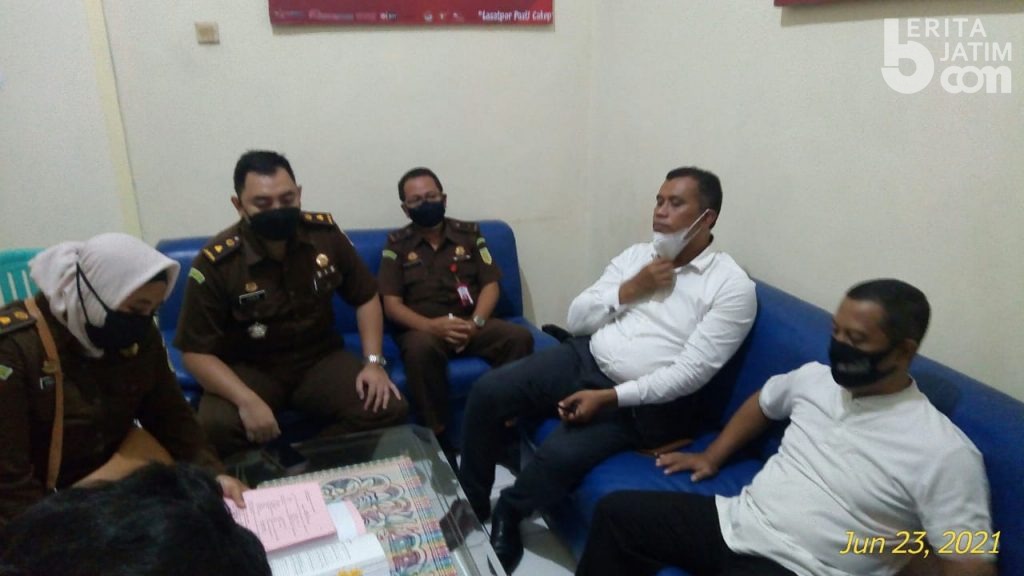 Berkas Perkara Tahap II Kasus Normalisasi Sungai Mantan Bupati Mojokerto Diterima Kejari