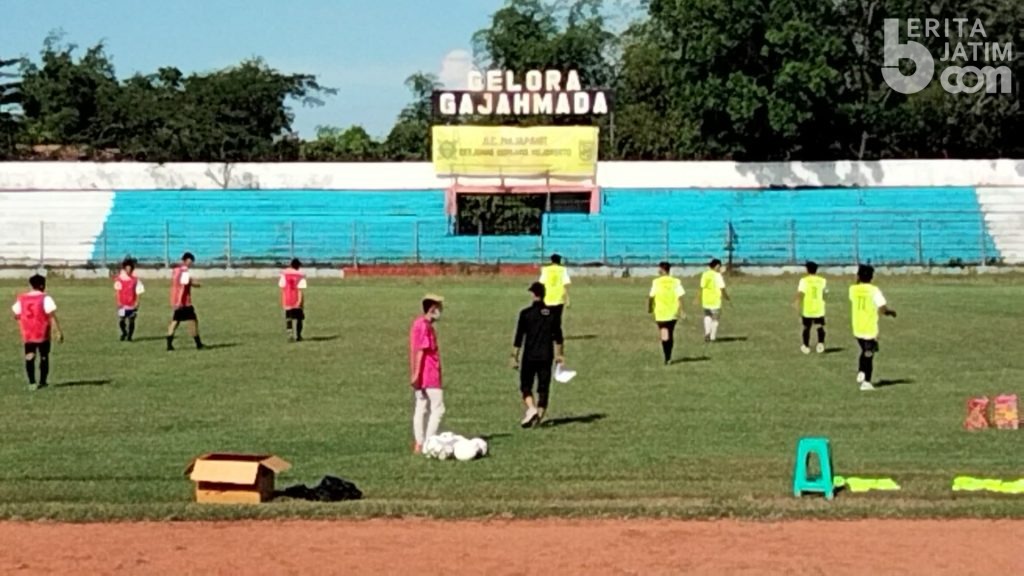 Manajemen AC Majapahit Jaring 40 Pemain