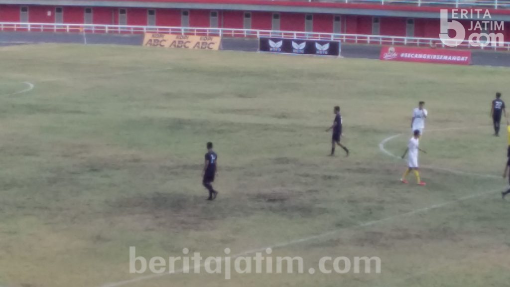 Legenda Persebaya Riono Asnan Latih Persid Jember