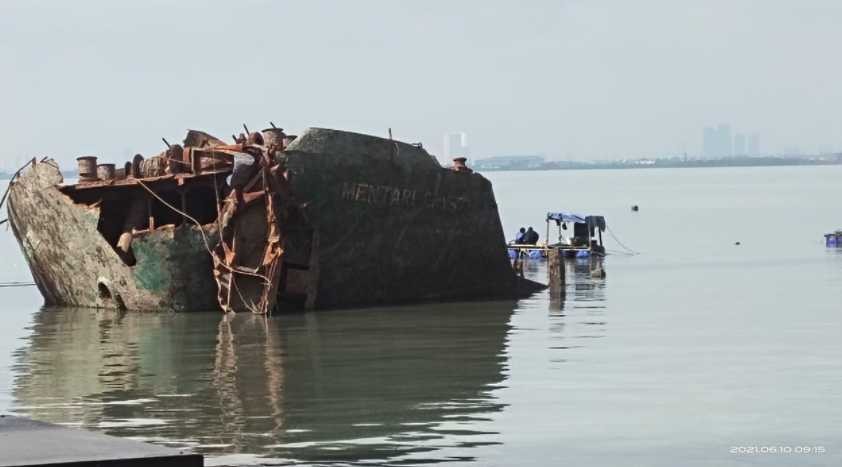 Kapal MV Mentari Crystal Teronggok 8 Bulan di Teluk Lamong, Ini Kata Namarin