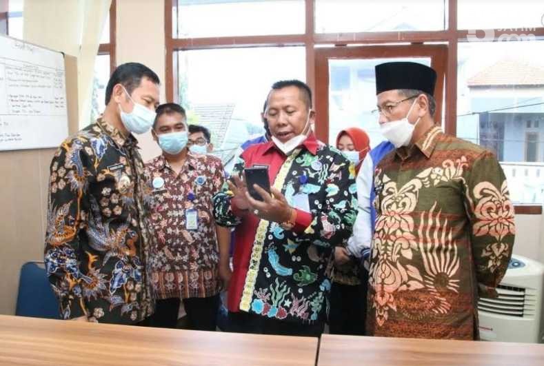 PPKM Darurat, Warga Lamongan Diharap Belanja ke Pasar Via POL