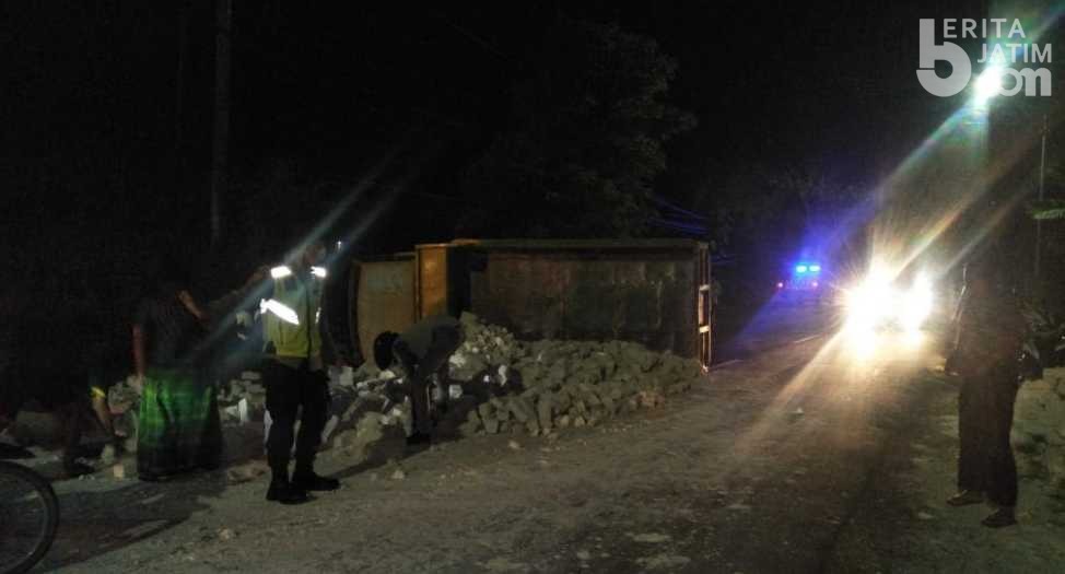 Motor Vs Truk Angkut Bata di Sumenep, 1 Orang Meninggal