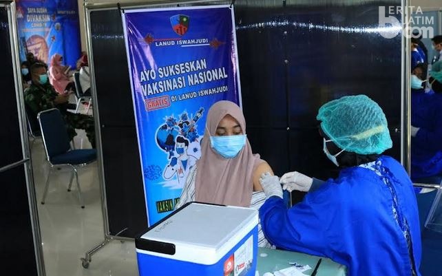 Hari Bakti Ke-74 TNI AU, Lanud Iswahjudi Gelar Vaksinasi Massal